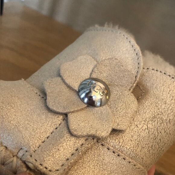 UGG Cassie Poppy Metallic Bootie / Baby Boots - Gold, Infant / Toddler Size 2/3 - Picture 8 of 12